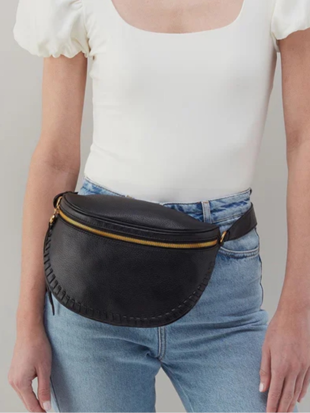HOBO Juno Belt Bag in beige color SOLD OUT color on their site - Picture 3 of 9